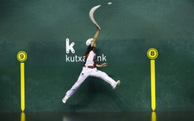 Urriza da bakarkako lehen finalista eta Juaneneak ‘match ball’ bat salbatu du